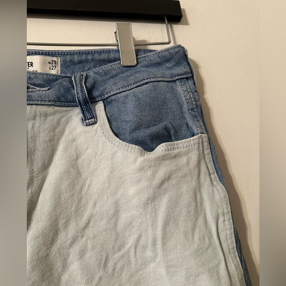 Hollister Curvy High-rise Mom Jeans - Picture 2 of 10